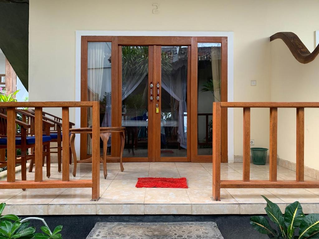 Warung Win Beach & Homestay photo