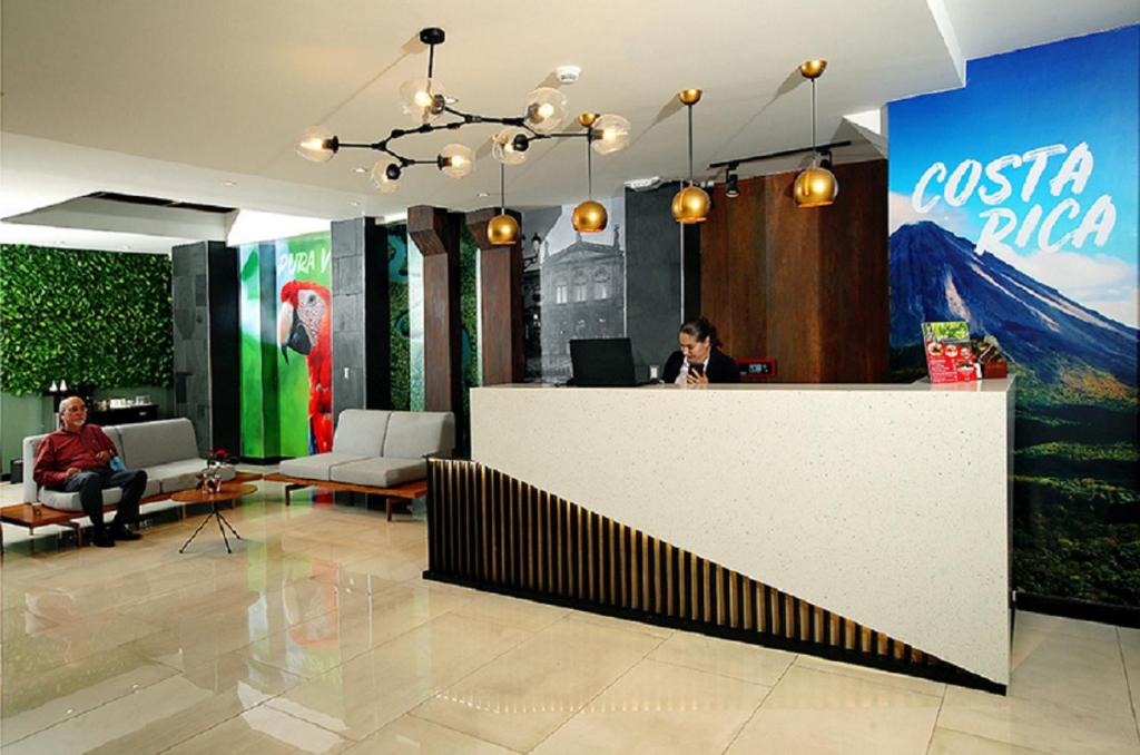 Front desk [24-hour]