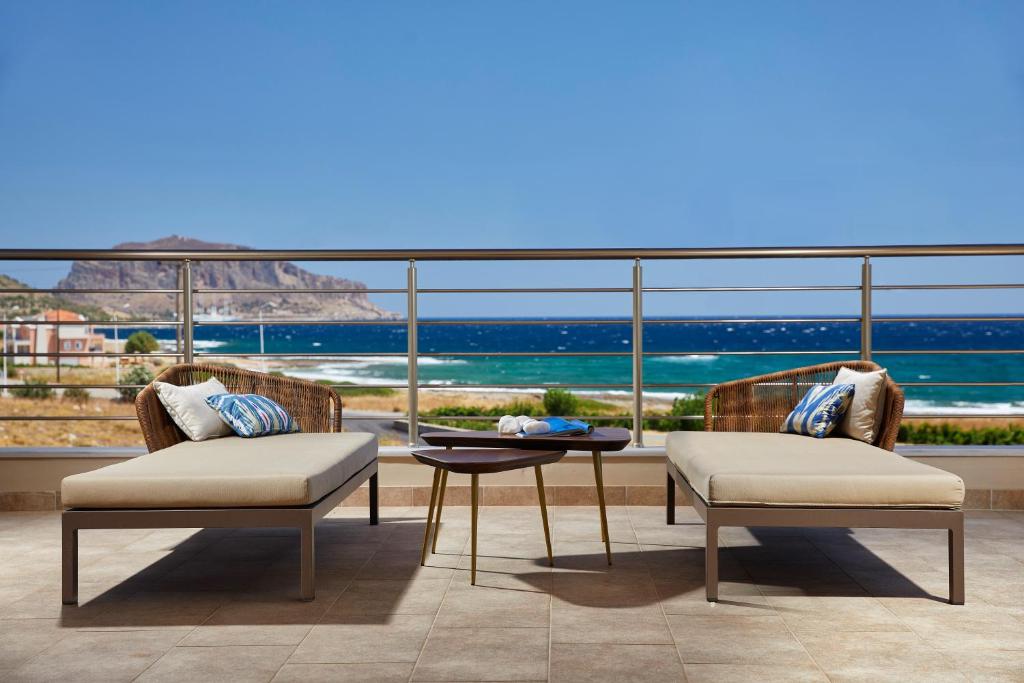 Sempre Viva Suites photo