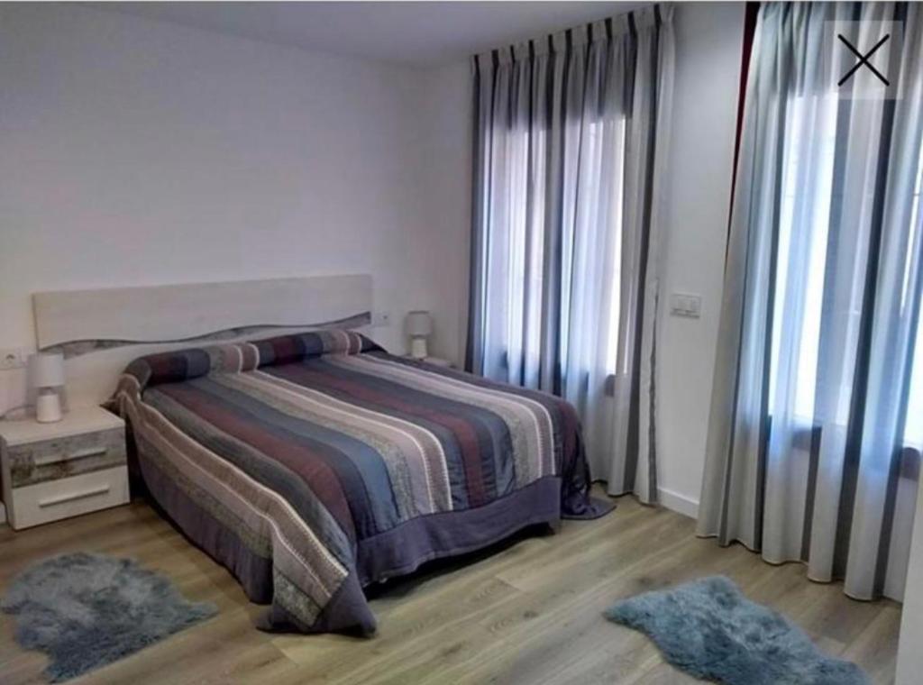 Apartamento totalmente reformado en 1ª linea - 2