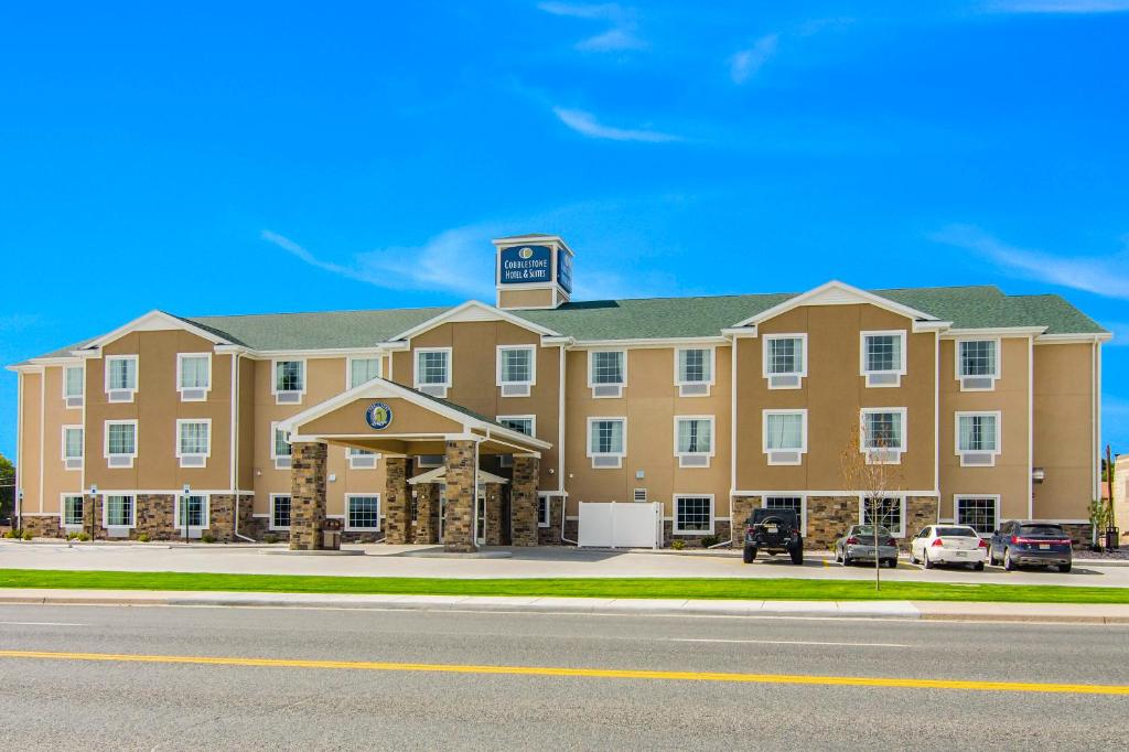 Cobblestone Hotel & Suites - Andrews photo