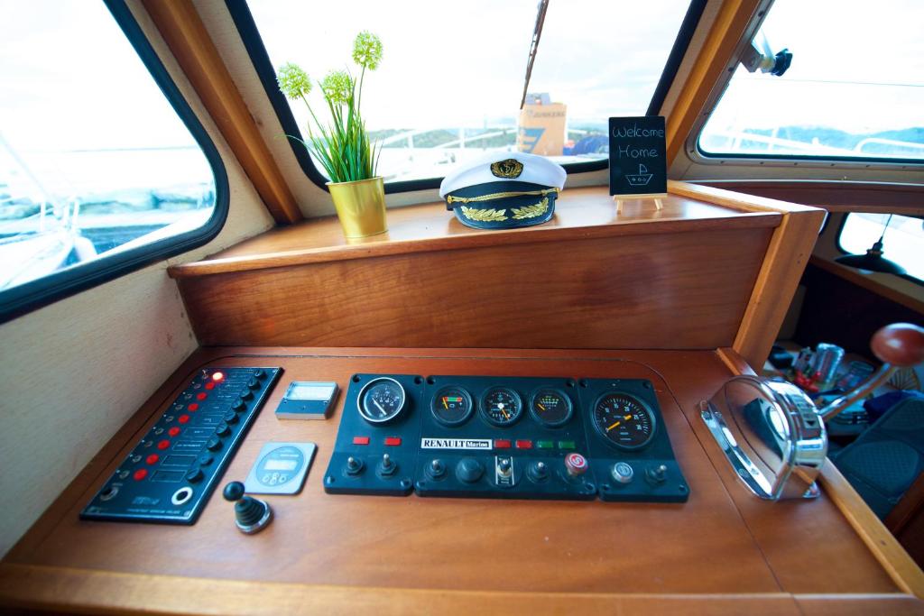 HOMEBOAT-bateau hotel photo