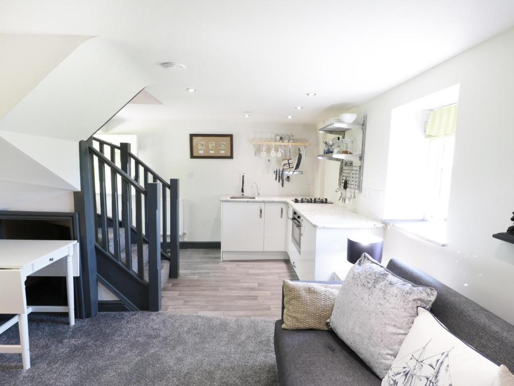 Owl Cottage, Llangian photo 8