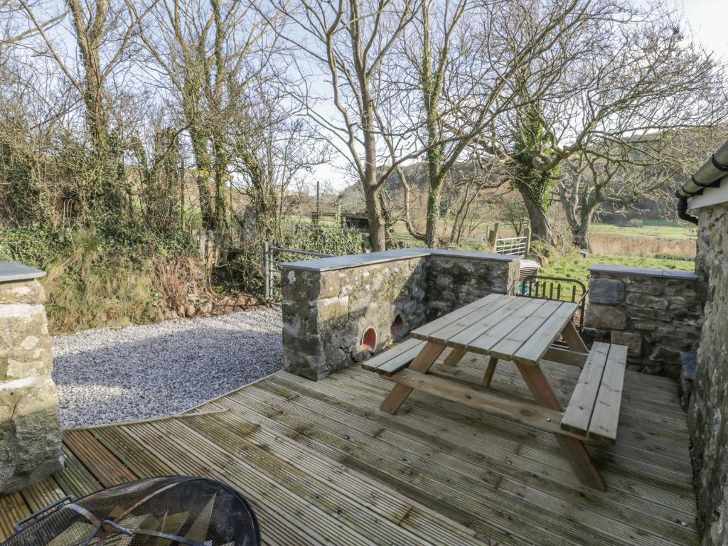 Owl Cottage, Llangian photo 7
