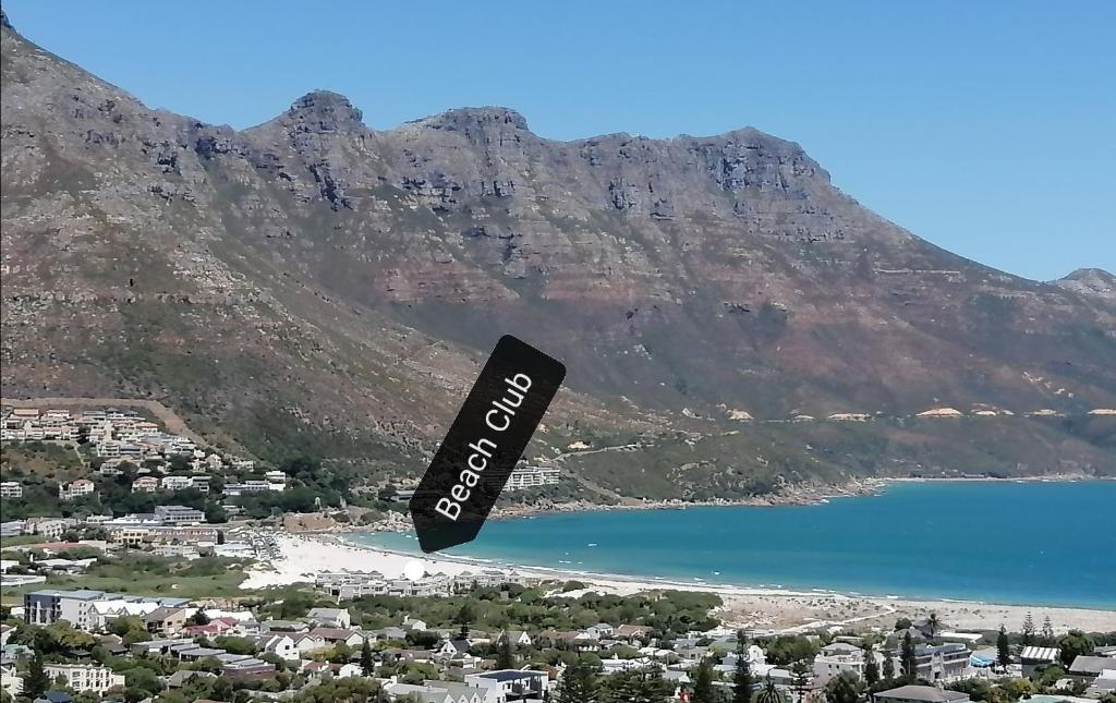 Beach Club Villa Hout Bay — Hotel in Cape Town