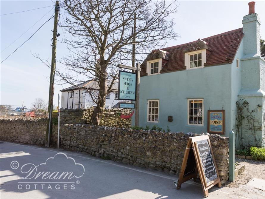 Forge Cottage, West Lulworth photo 4