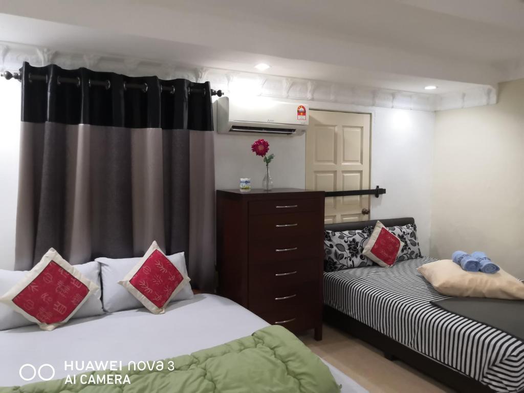 IBU HOME-TO-STAY PASIR GUDANG photo