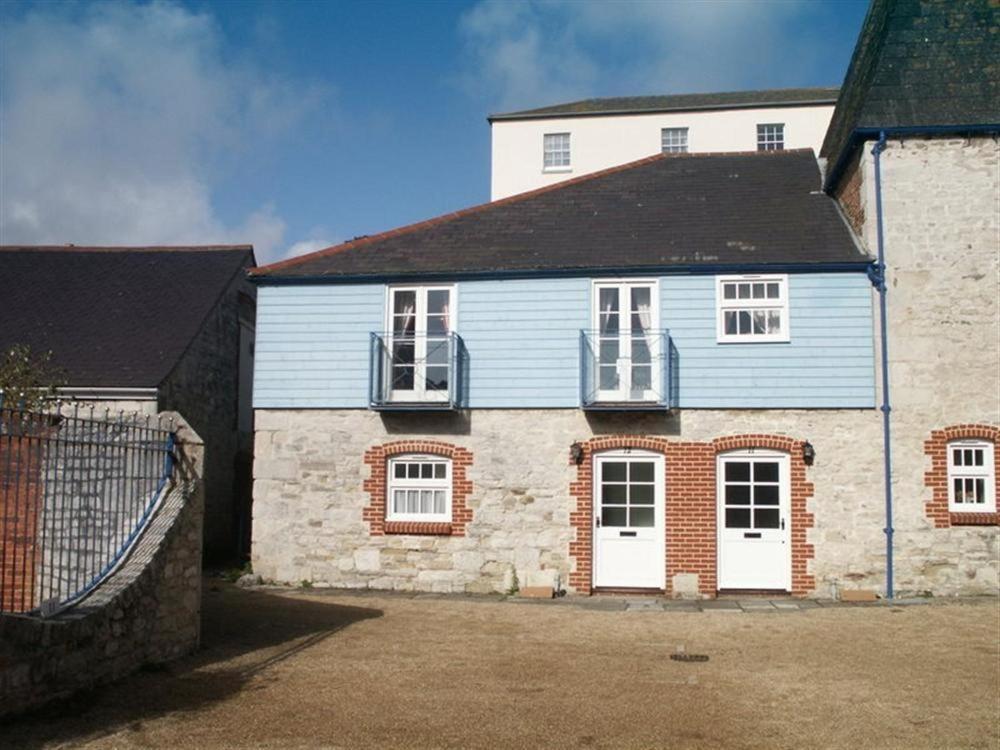 Upsidedown House photo 8
