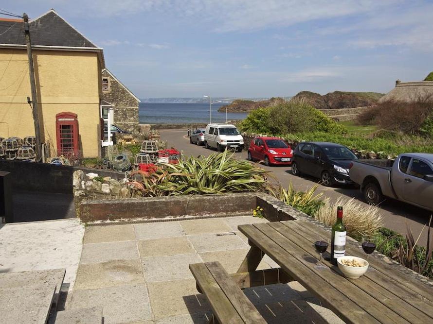 Cove View, Hope Cove photo 8
