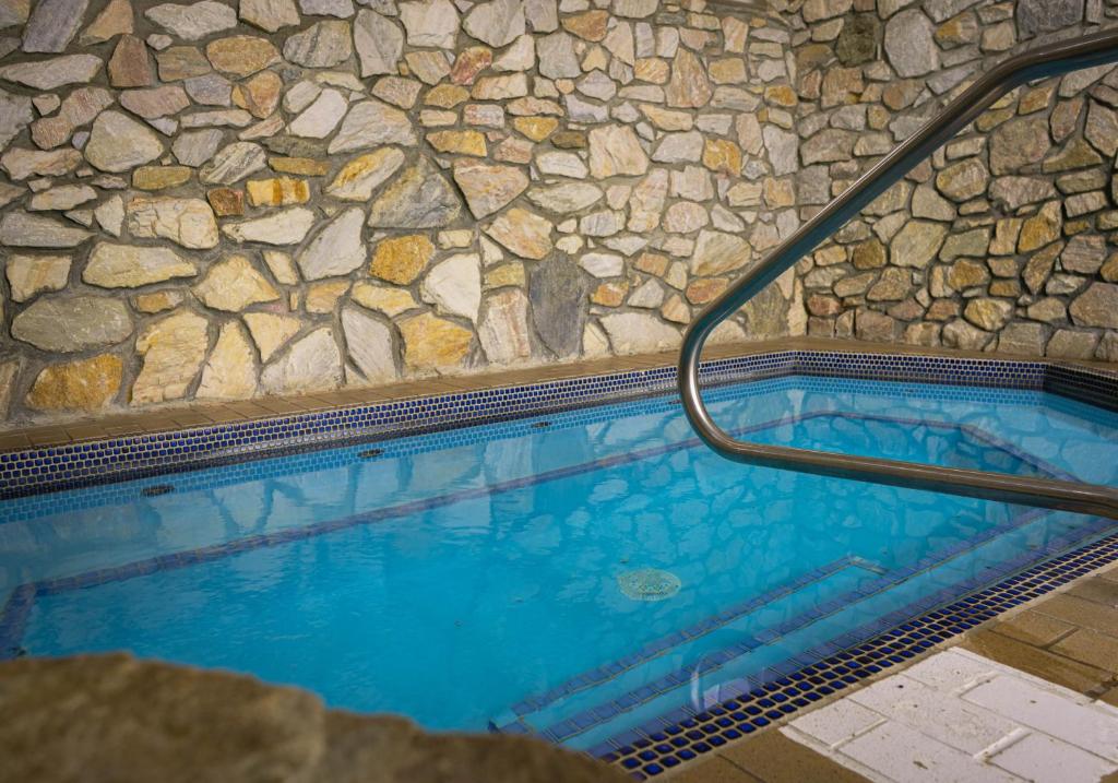 The Black Bear Lodge at Stratton Mountain Resort photo