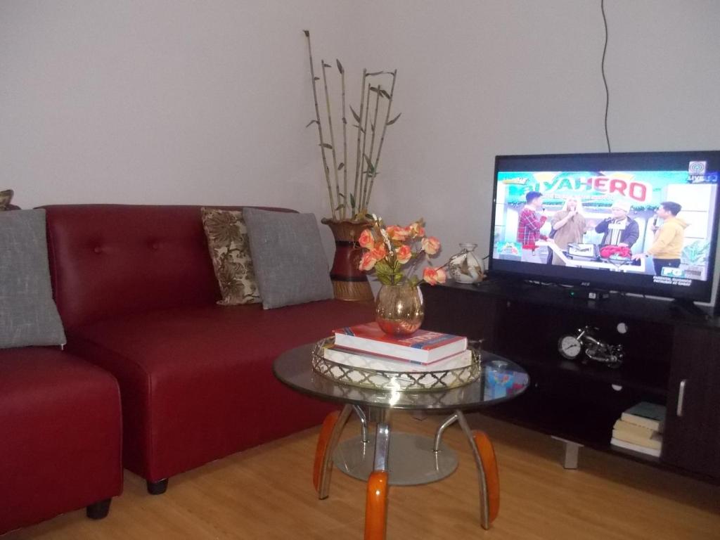 Shared lounge/TV area