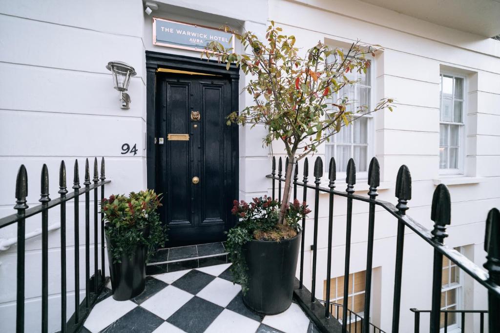 The Warwick By Aura Collection photo