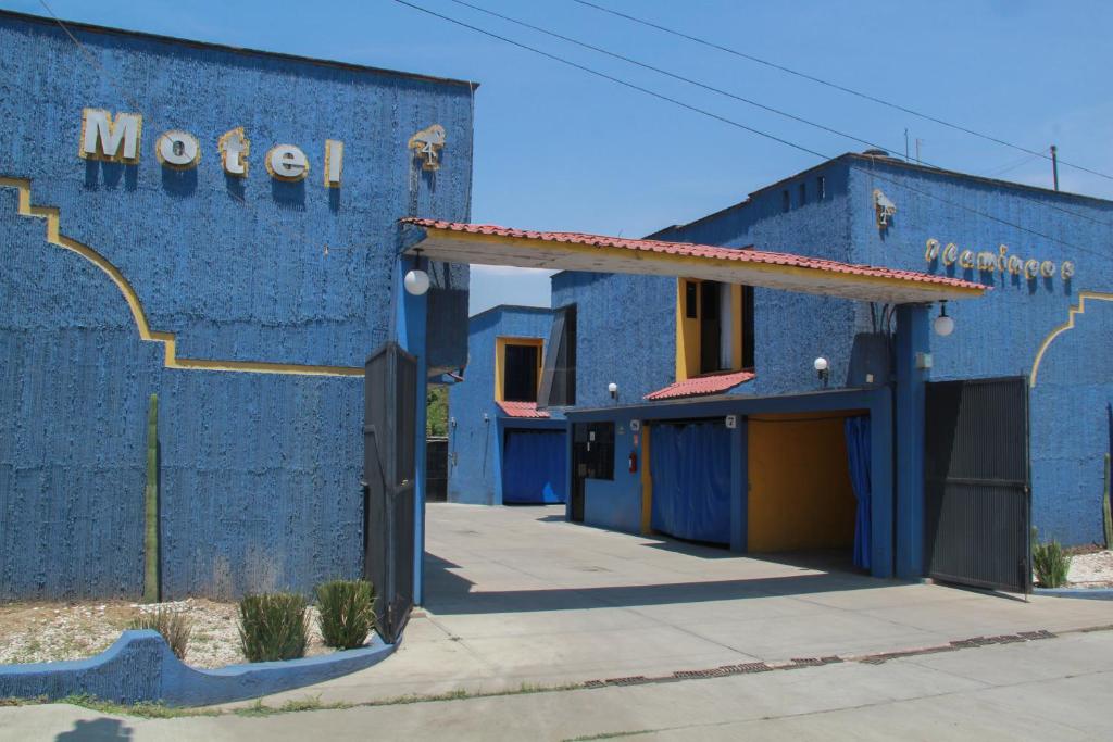 Motel Flamingos, Oaxaca