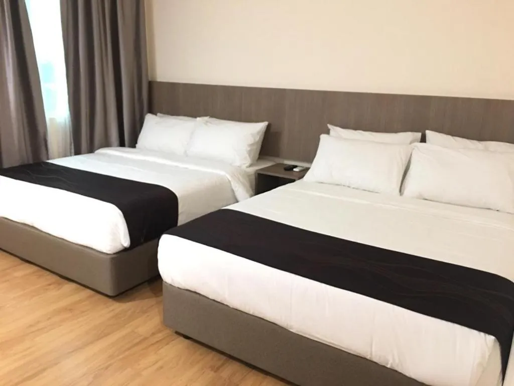 LABUAN JATI HOTEL，位于拉布安的酒店