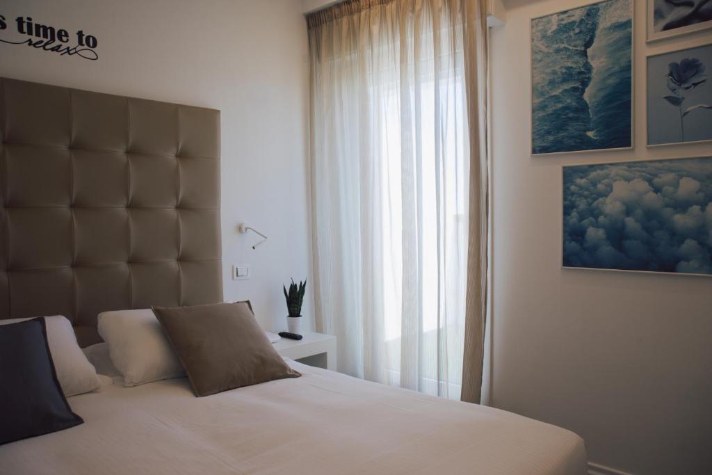 Hotel Adlon — Hotel rooms in Jesolo, Veneto