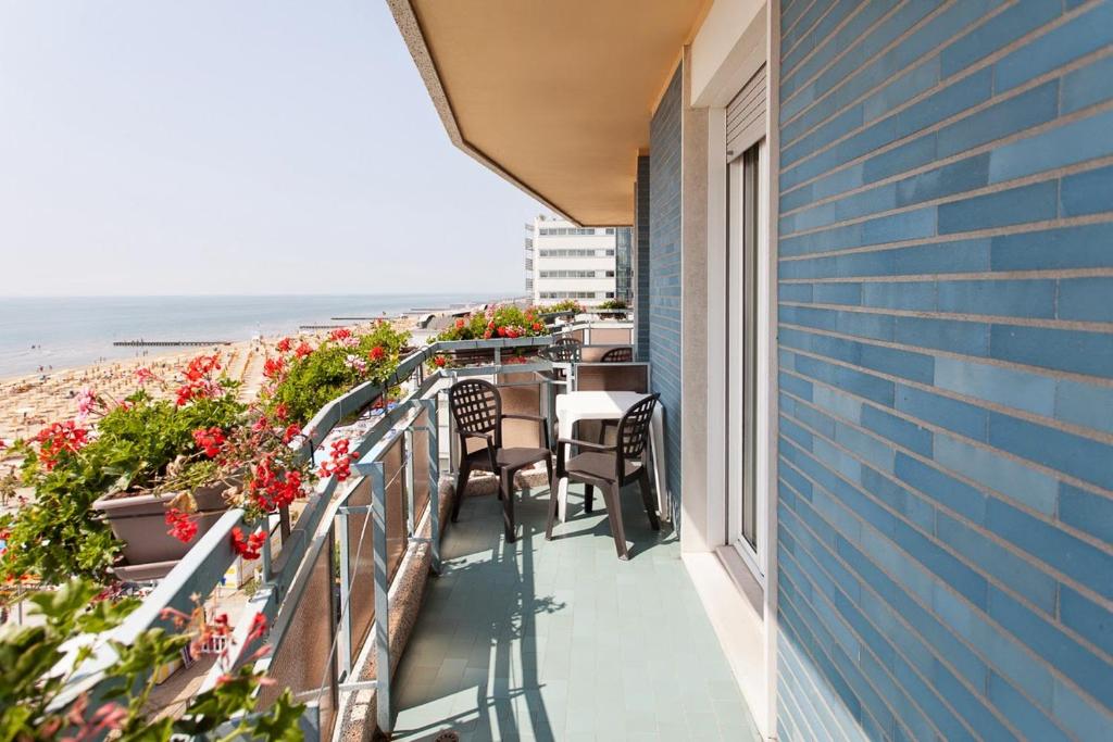 Hotel Adlon — Beach in Jesolo, Veneto