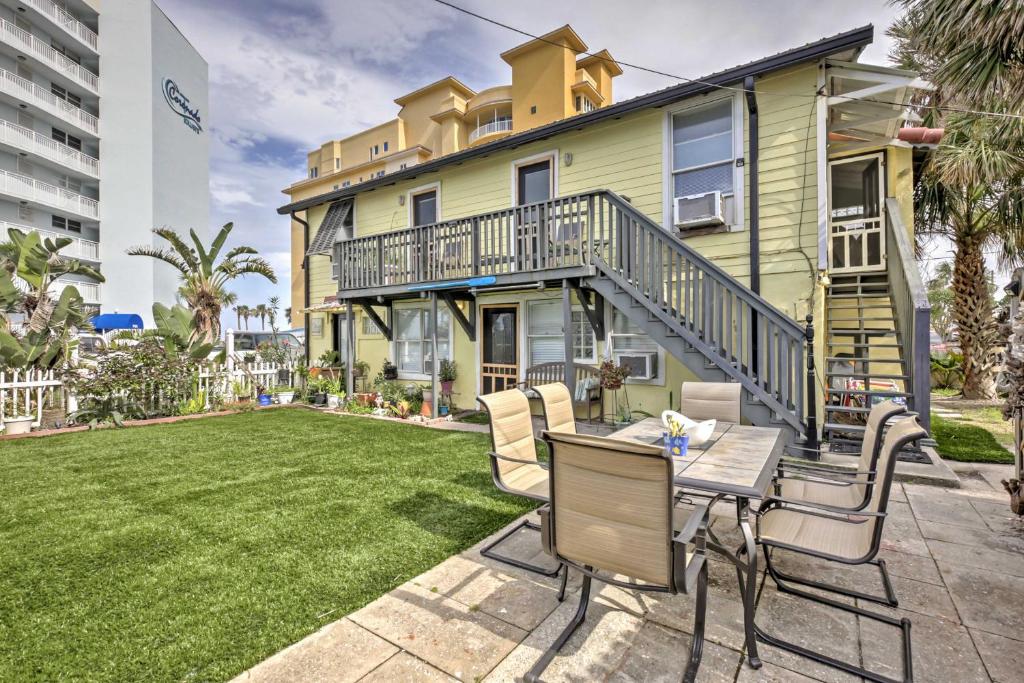 New Smyrna Beach House Walk To Ocean Flagler Ave Fl Reviews Price From 6 Planet Of Hotels