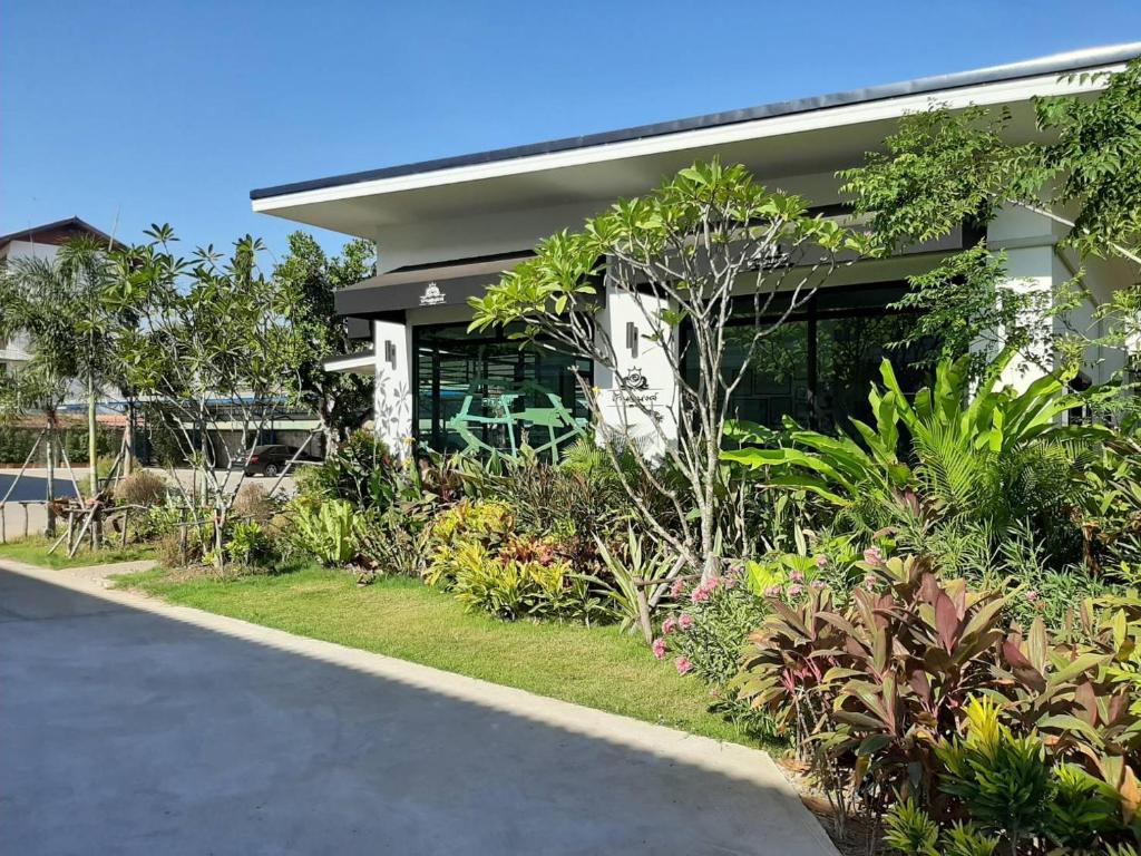 Baan Anong Hotel photo