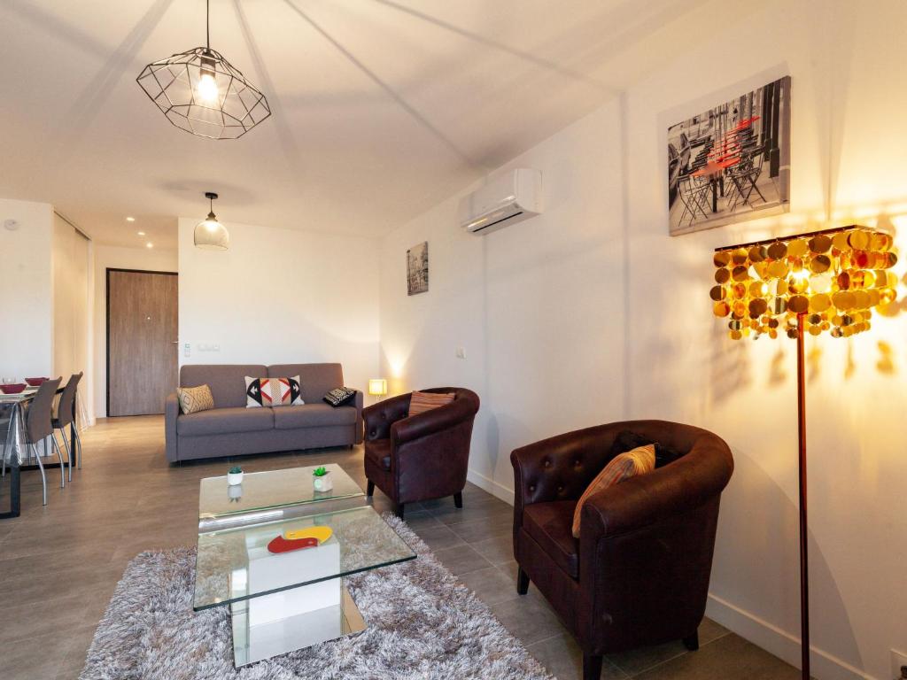 Studio Château-11 by Interhome - 4