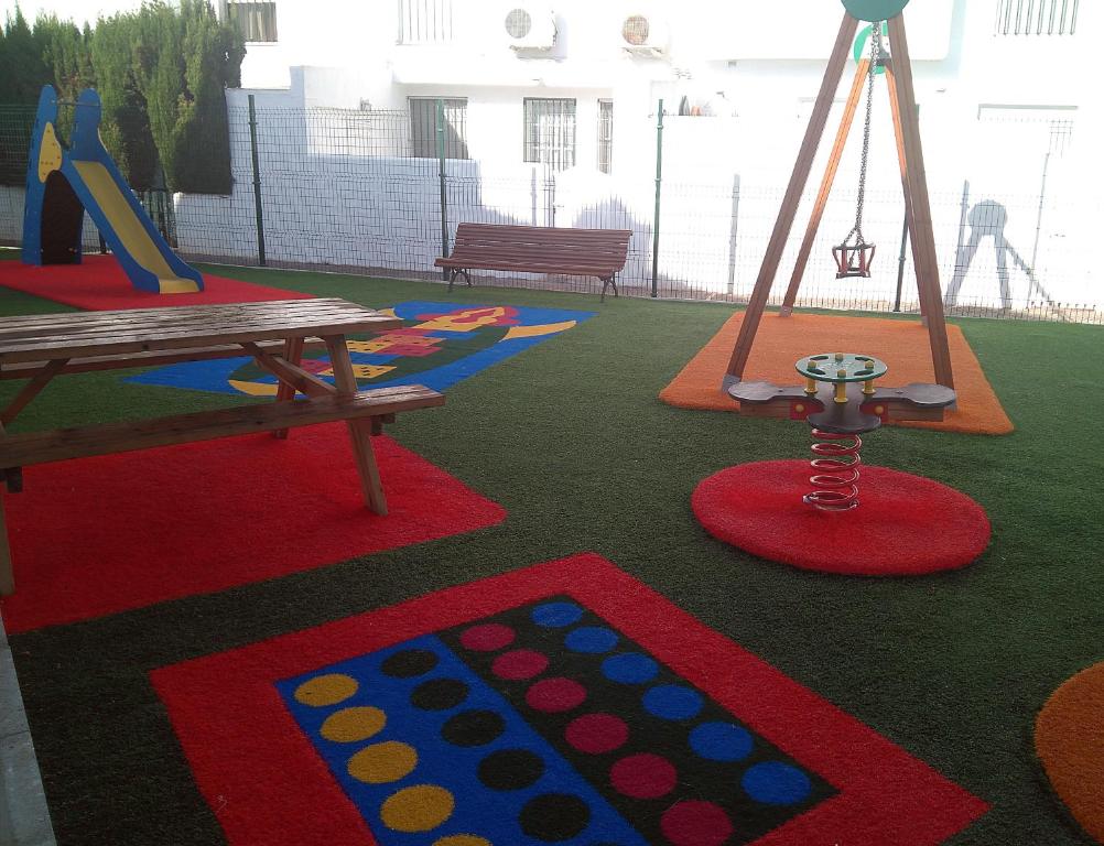 Alojamiento con piscina para grandes grupos en Real de La Barrosa - 4