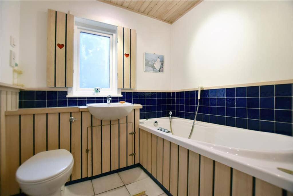 Unique, perfectly located town centre house photo