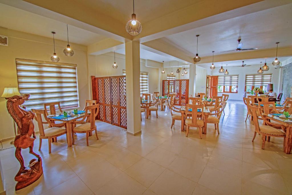 Restaurant, Rivora Residence in Kandy