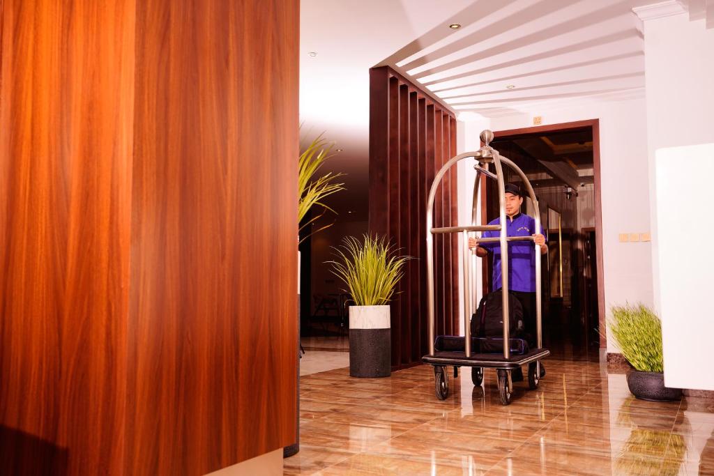 Suite blue photo