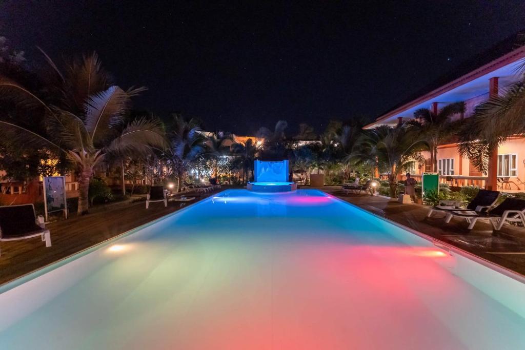 Piscină