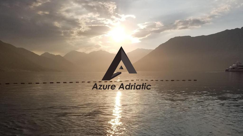 Apartments Azure Adriatic — Hotel in Kotor