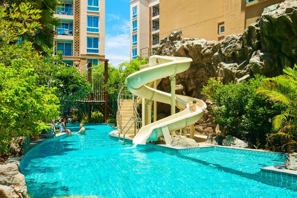 Atlantis Resort by Tech photo