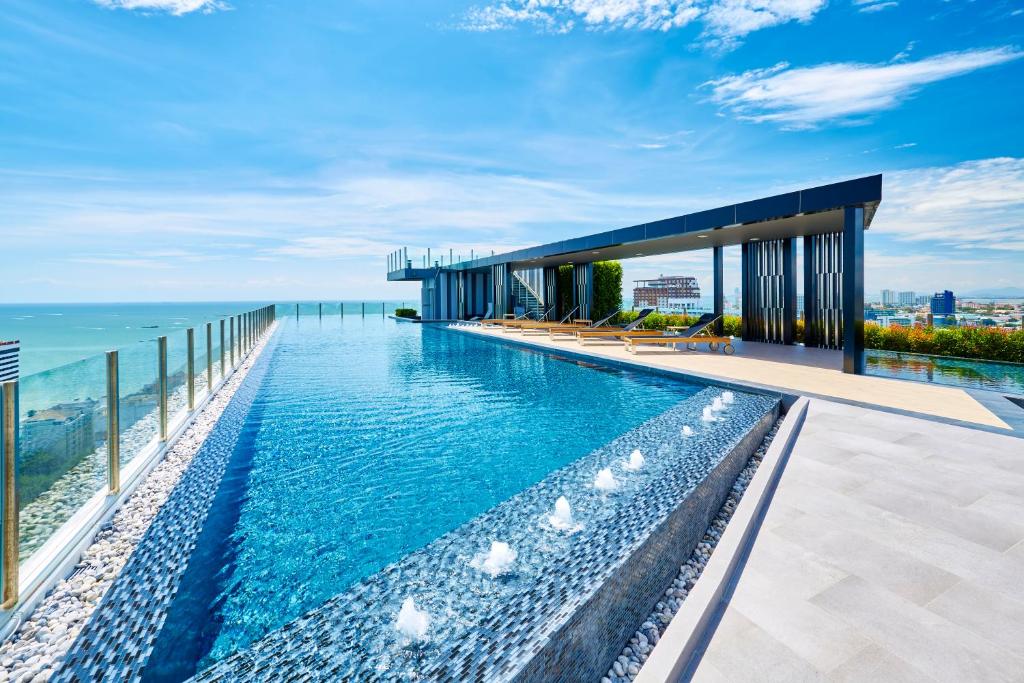 The Base Condo by Tech photo
