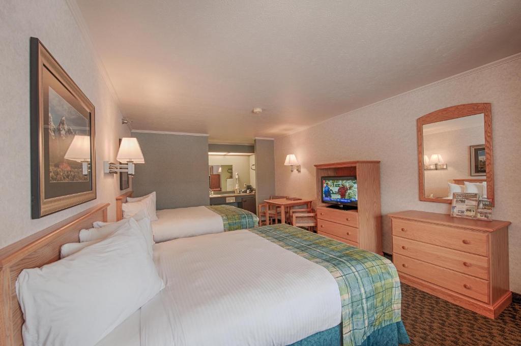 Days Inn West Yellowstone, MT 300 reviews, price from 203