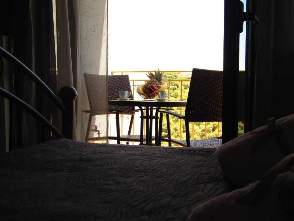 Aristos Apartments & Suites photo