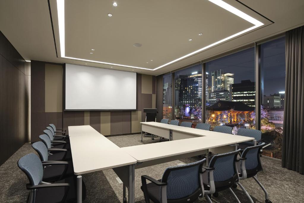 Hotel Facility 1