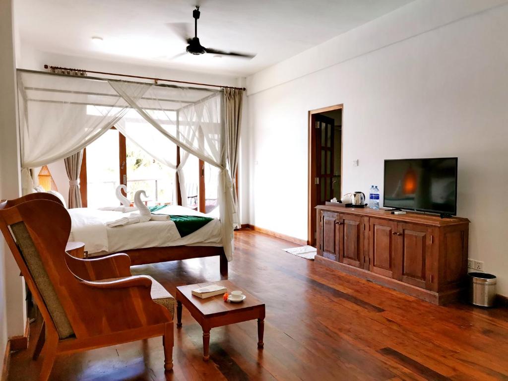 Cardamon Hotel Nilaveli photo