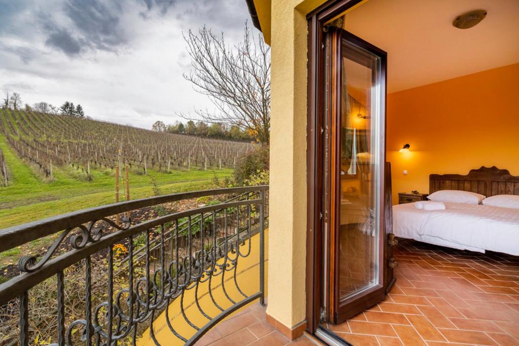 Stupnicki Dvori Winery Hotel photo