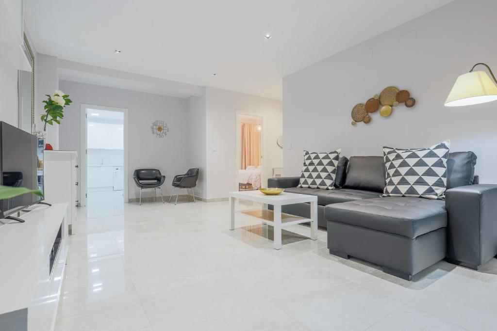 EXCLUSIVO APT 2 HAB-2 BAÑOS-LUMINOSO ↑ CALIDADES - 2