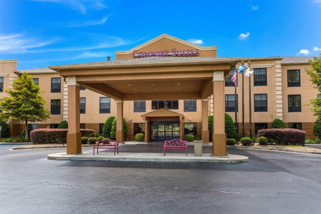 Comfort Suites Monroe photo