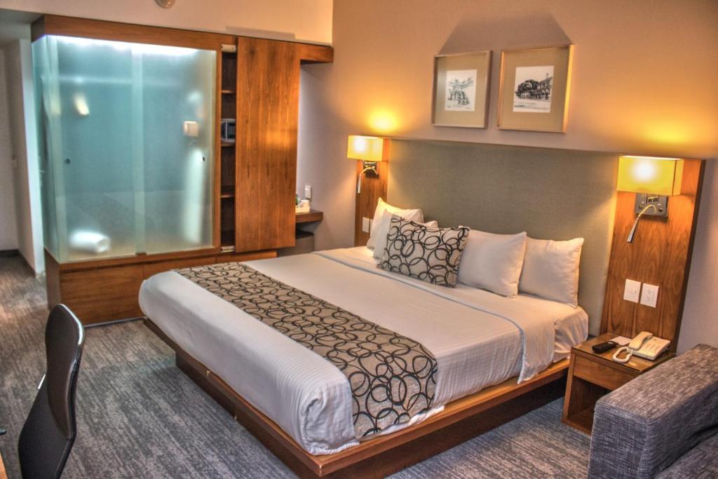 Casa Inn Premium Hotel Queretaro - 3
