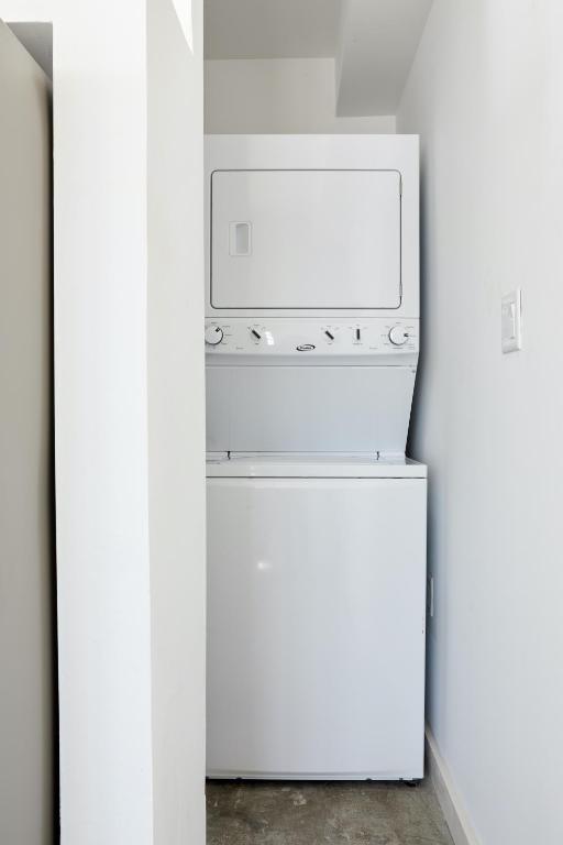 Popular attractions Area Nearby Property