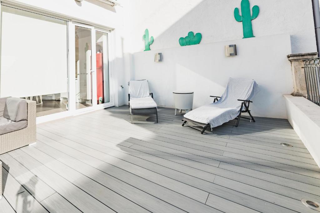 Beach & Urban Attic - 2