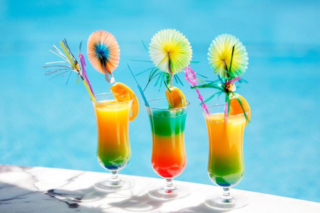 Alaiye Kleopatra Hotel — Beach in Alanya