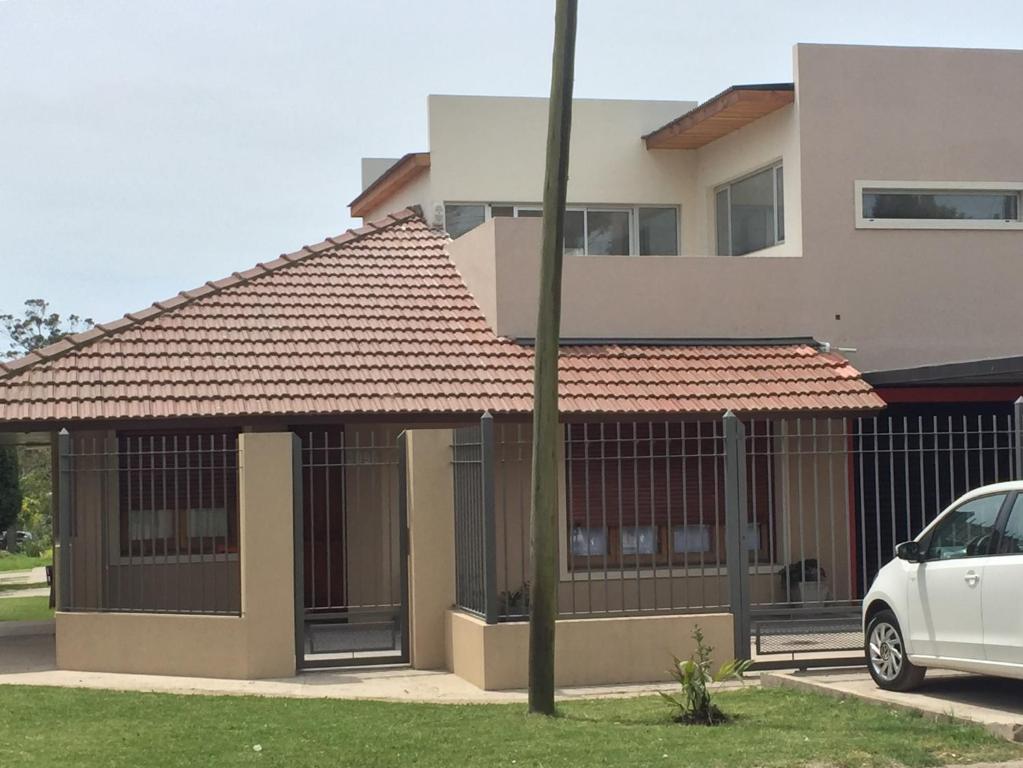 Cálida y hermosa casa - 2