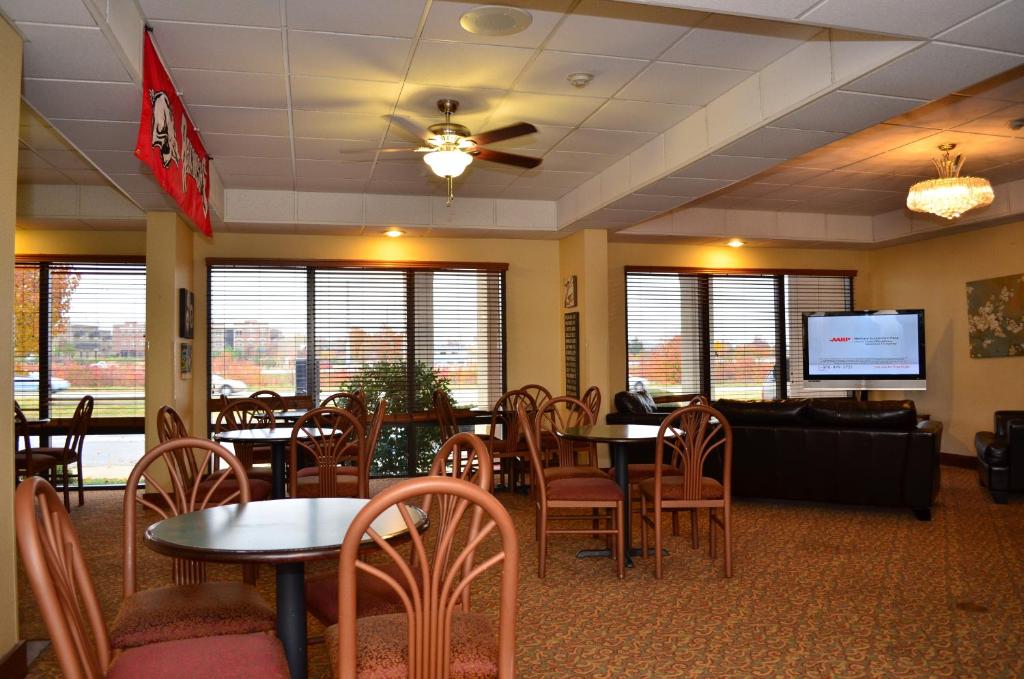 ベイモント バイ ウィンダム フェイエットビル (Baymont by Wyndham Fayetteville) レストラン