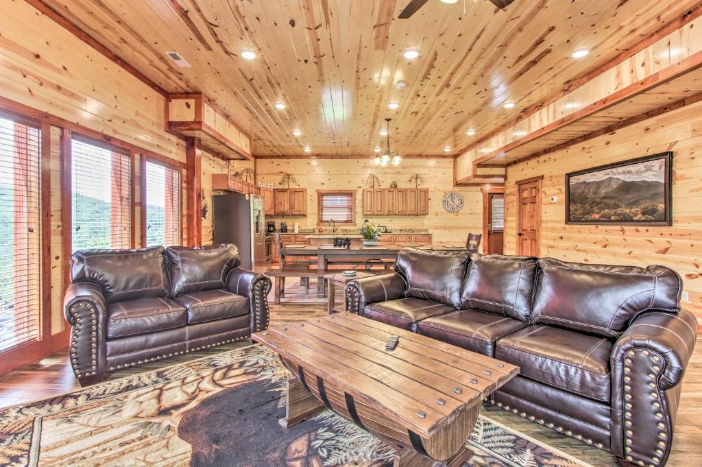 Sevierville Cabin w/Pool, Hot Tub, Pool Table (TN) reviews, price