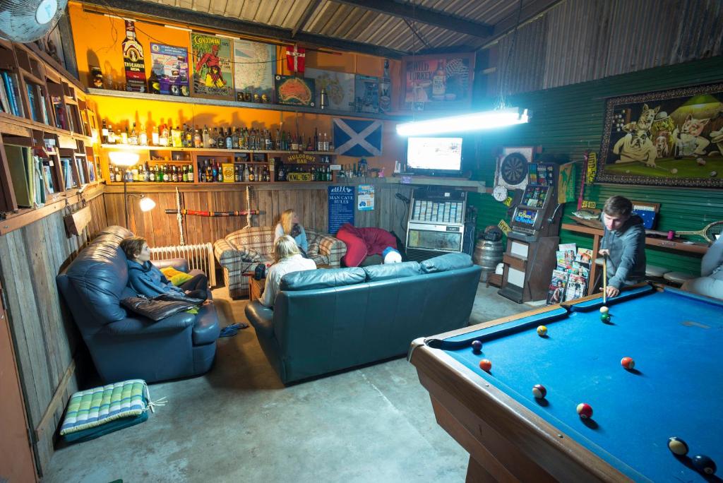 Shared lounge/TV area