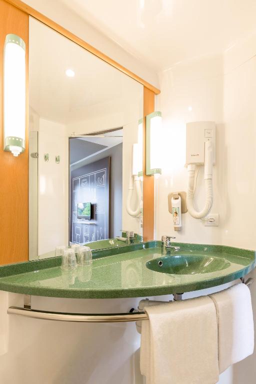 ibis Charleroi Airport Brussels South Photo 42