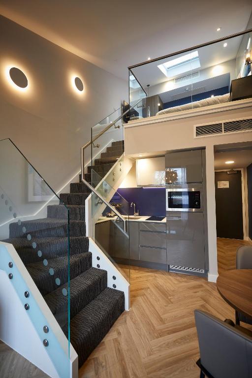 Roomzzz York City photo 7