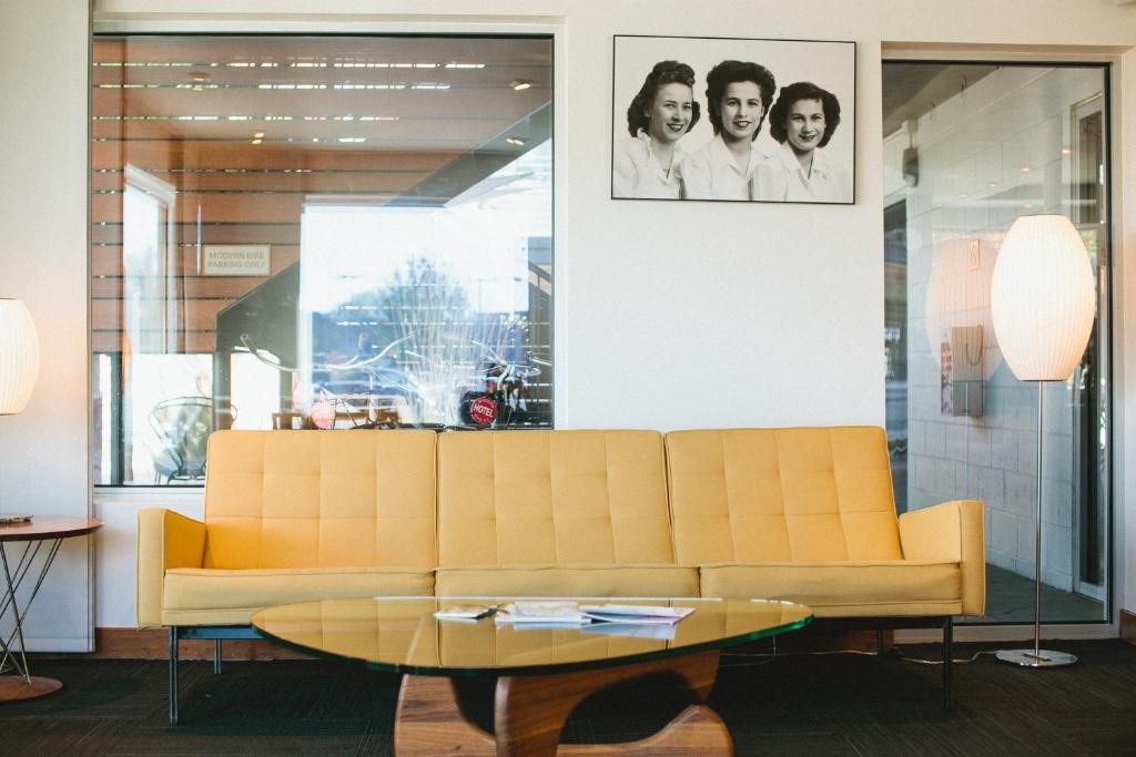 Modern Hotel photo