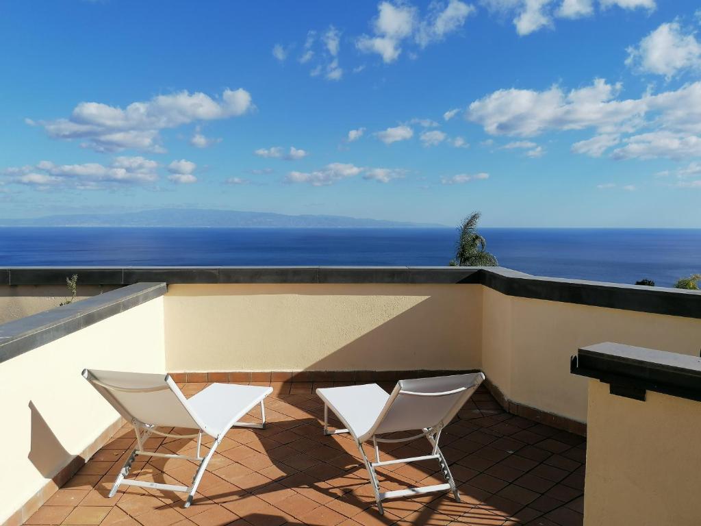 Taormina Panoramic Apartment - Taormina Holidays - 3